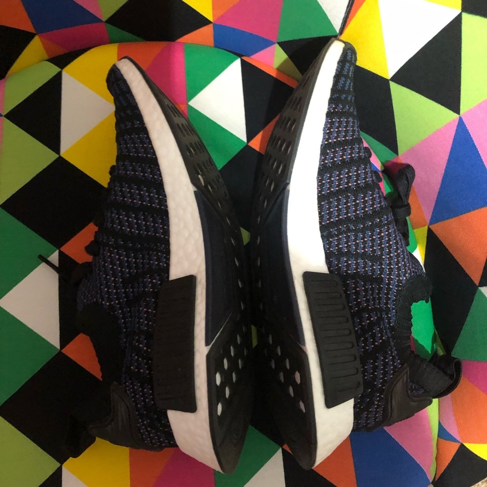 Adidas NMD R1 - Picture 4 of 5